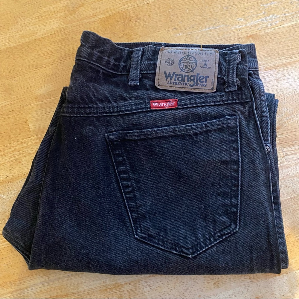 Vintage Wrangler Jeans with red tab label above pocket, black